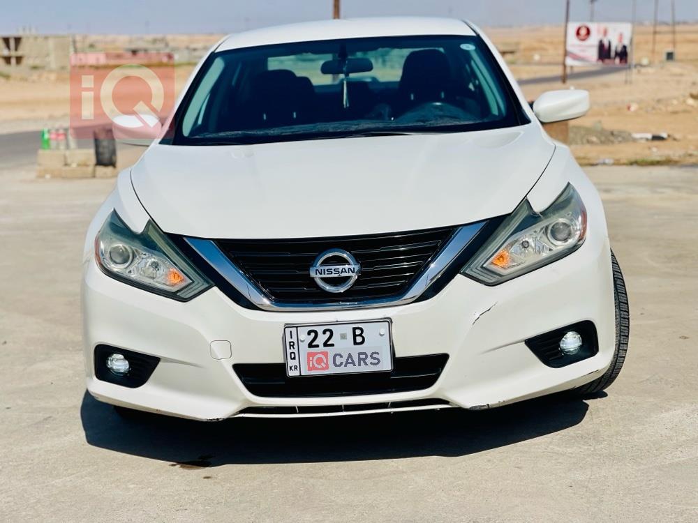 نيسان ألتيما